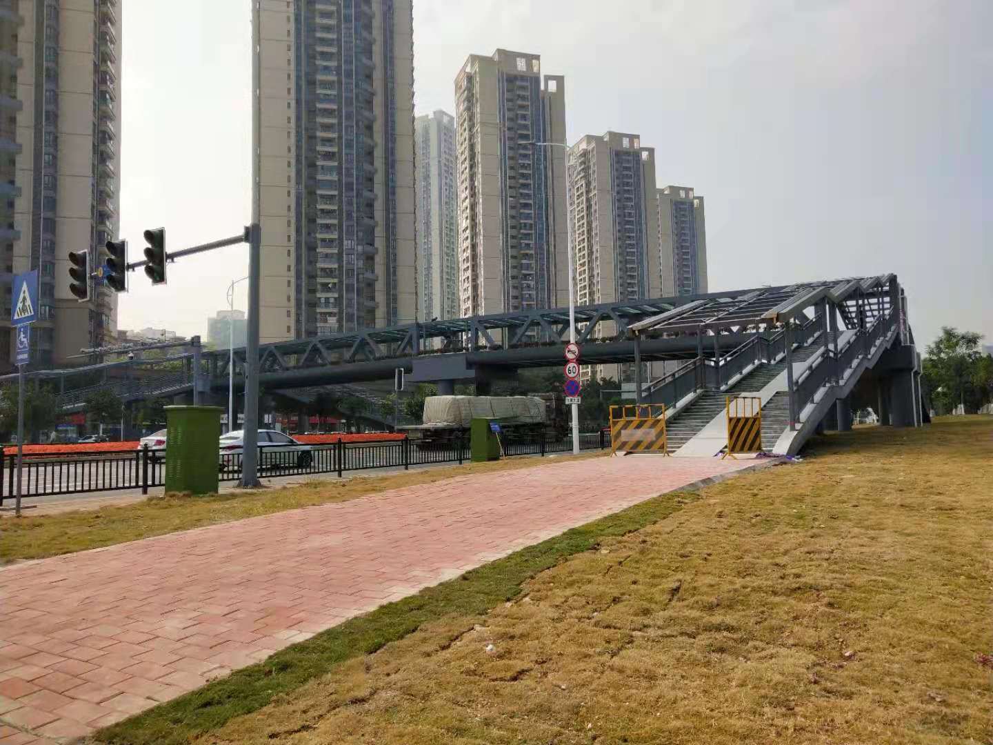 广州黄埔钢结构天桥